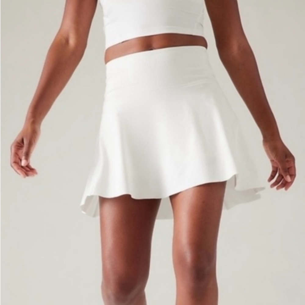 New with tags Athleta Ace Tennis Skort 15.5" Size Large White